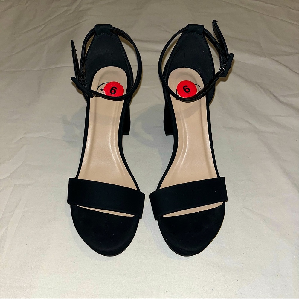 G | Black Block Matte Heels